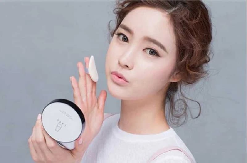 4 bước sử dụng phấn nước trang điểm Hàn Quốc, nàng đã biết chưa?